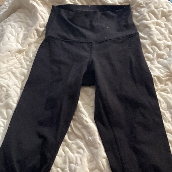 Lululemon Tall black leggings size 2 ! - Picture 2 of 2
